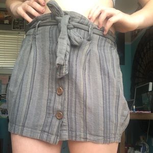 Sky and Sparrow Tilly’s Paper bag Tie Green Skirt